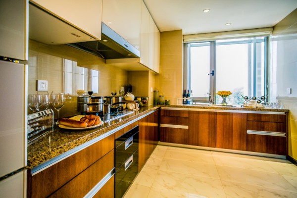 電冰箱通電后無反應是怎么回事?