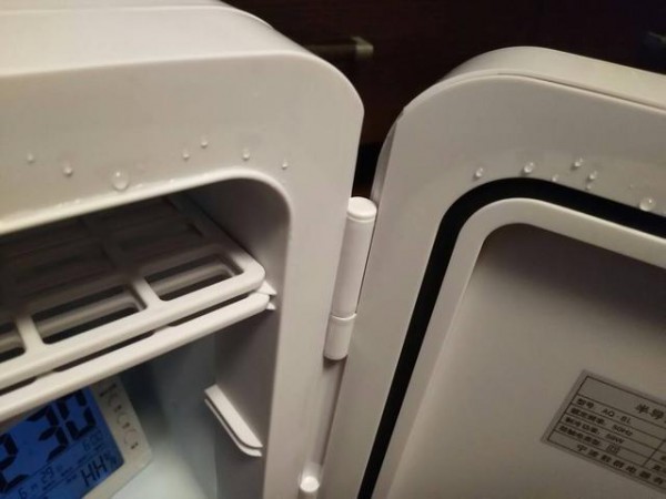 冰箱風扇響怎么回事?