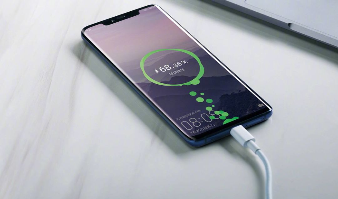 玩機(jī)技巧:充電時(shí)先插手機(jī)還是先插電源?