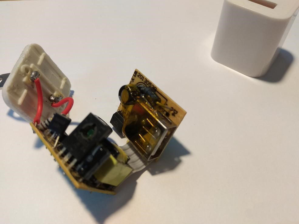 蘋(píng)果充電頭電路板