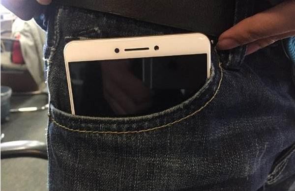 手機(jī)屏幕保養(yǎng)