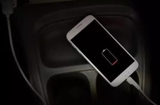 為何你的手機電池總是不夠用?