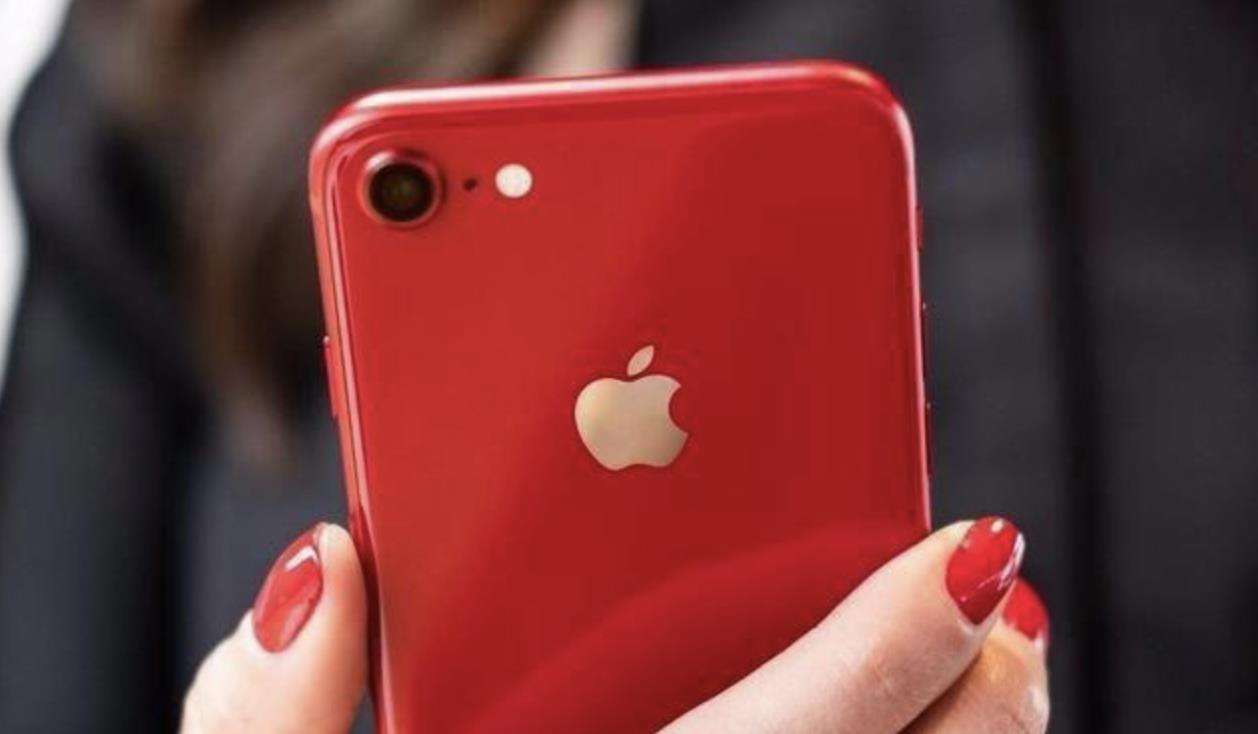 國產(chǎn)手機紛紛漲價，為何蘋果逆勢而為，大幅度降價銷售？