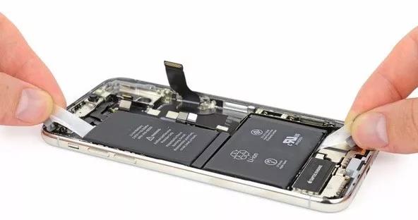 手機卡頓續(xù)航短，iPhone降頻門